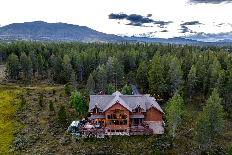 Cabins (United States of America, Fraser, Colorado)