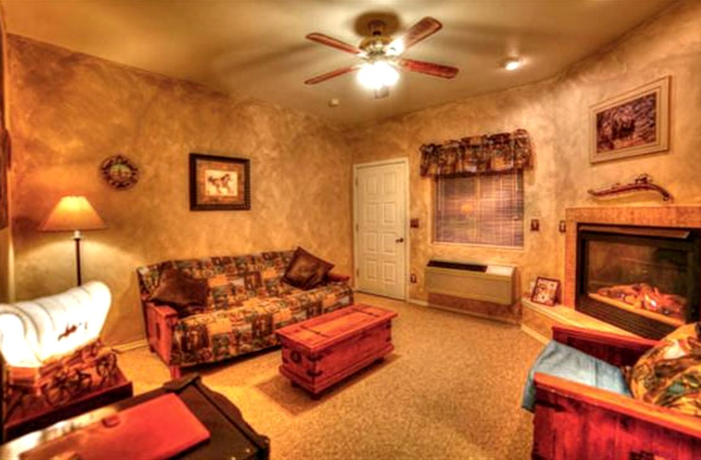 All-Inclusive Mountain Suite Rental on Private Ranch near Kingman, Arizona