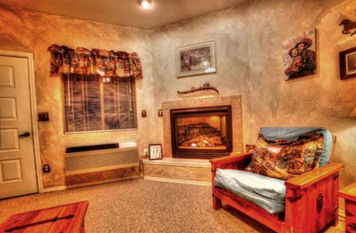 All-Inclusive Mountain Suite Rental on Private Ranch near Kingman, Arizona