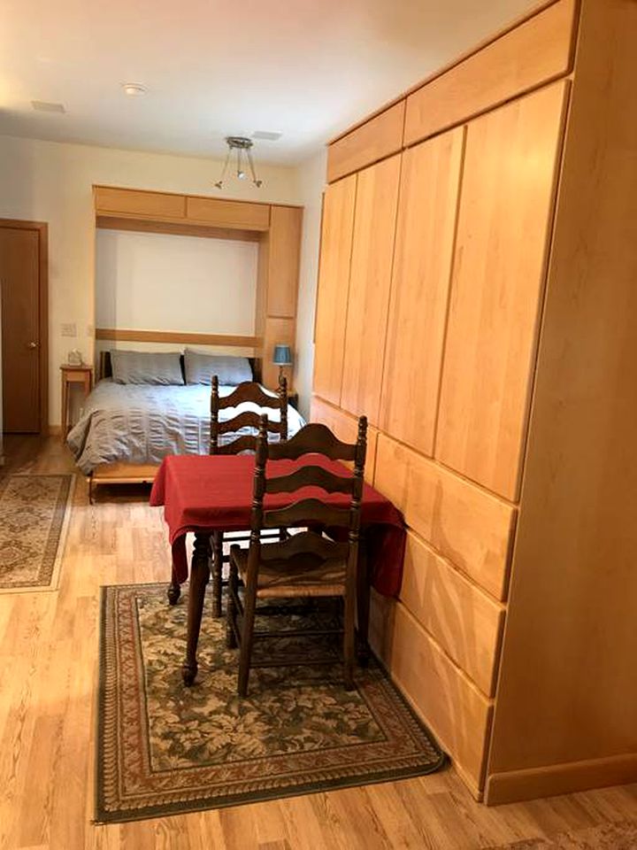 Spacious Family Retreat for a Secluded Getaway in Girdwood, Alaska