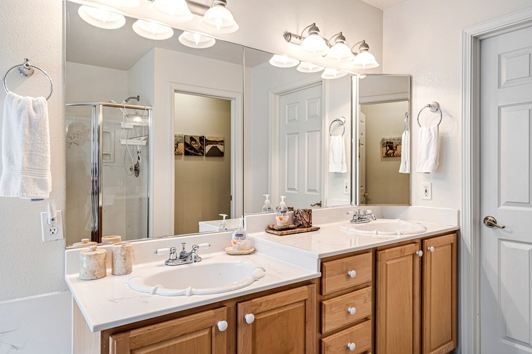 Cabins (United States of America, Groveland, California)