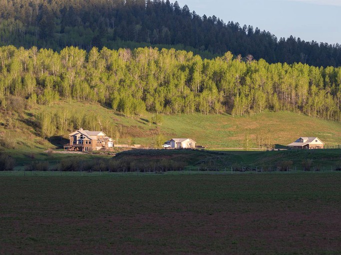 Cabins (Bedford, Wisconsin, United States)