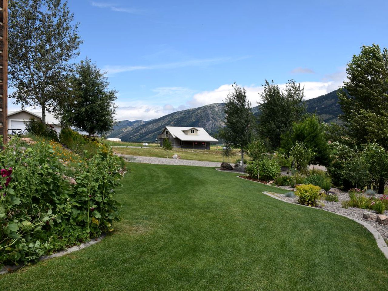 Charming Vacation Rental for Large Groups near Yellowstone National Park, Wyoming