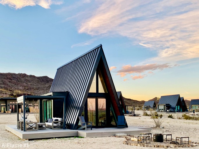 Cabins (United States of America, Terlingua, Texas)