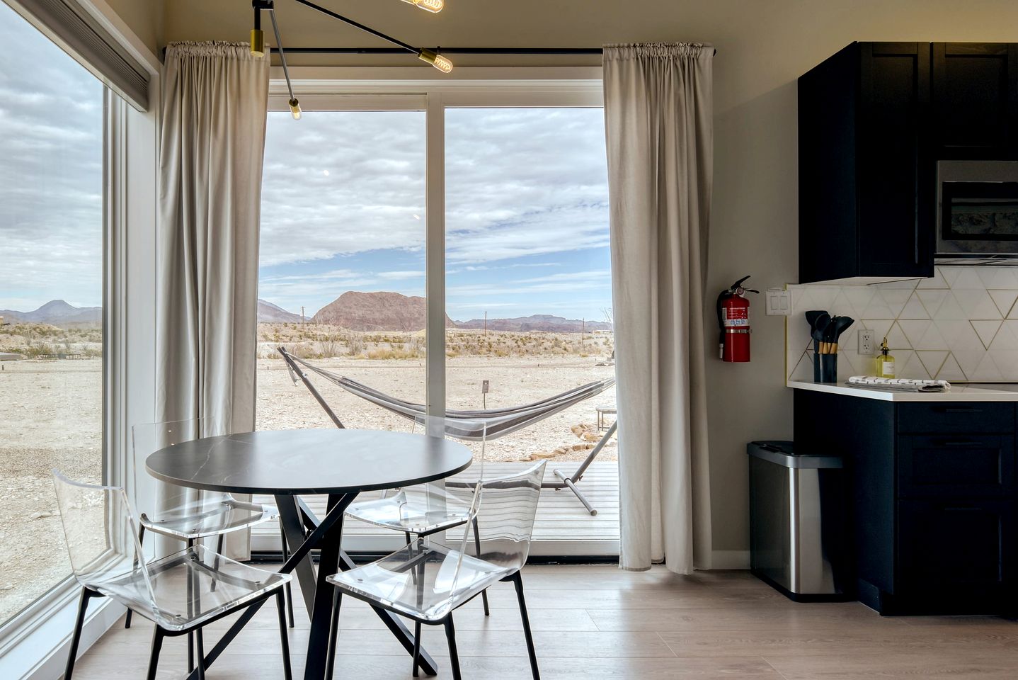 Stardust Luxury Cottage with loft & a great view in Terlingua, Texas
