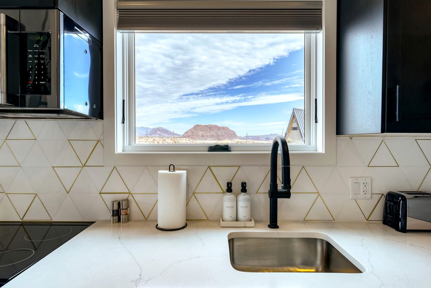 Stardust Luxury Cottage with loft & a great view in Terlingua, Texas