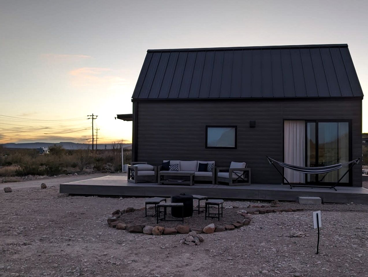 Stardust Luxury Cottage with loft & a great view in Terlingua, Texas