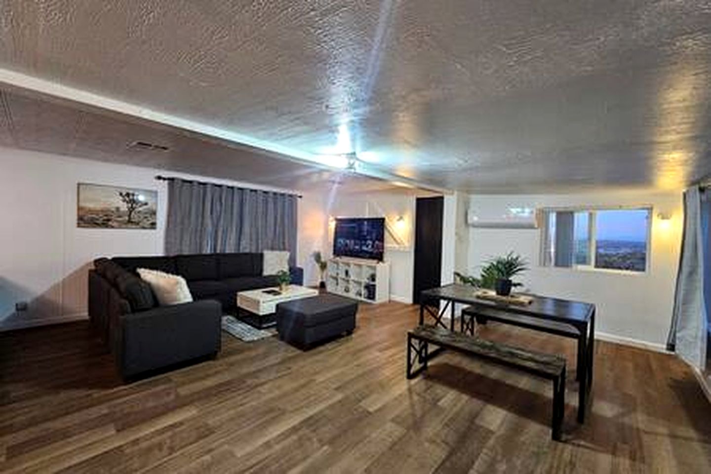 Stunning Vacation Rental with Foosball and Barbecue in Meadview, Arizona