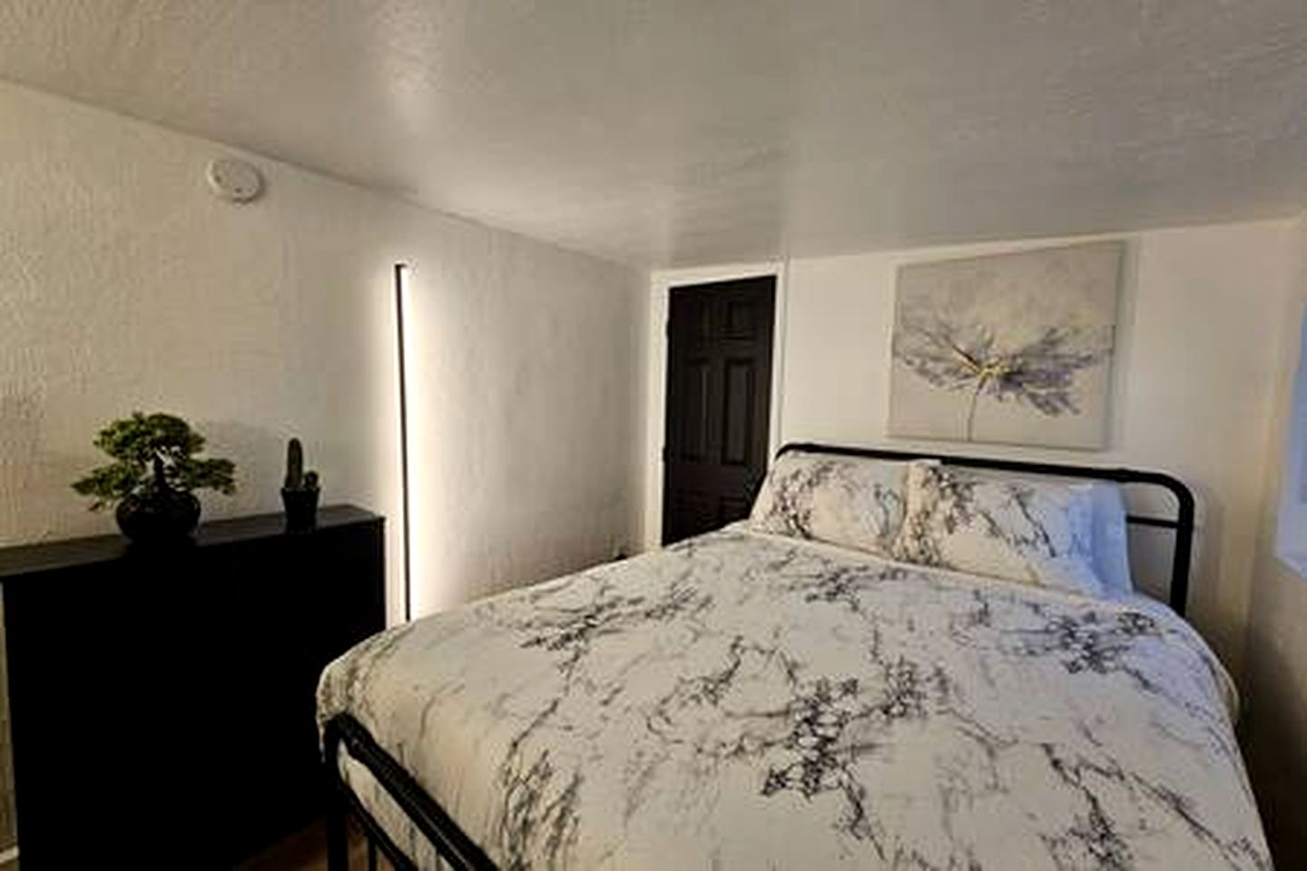Stunning Vacation Rental with Foosball and Barbecue in Meadview, Arizona
