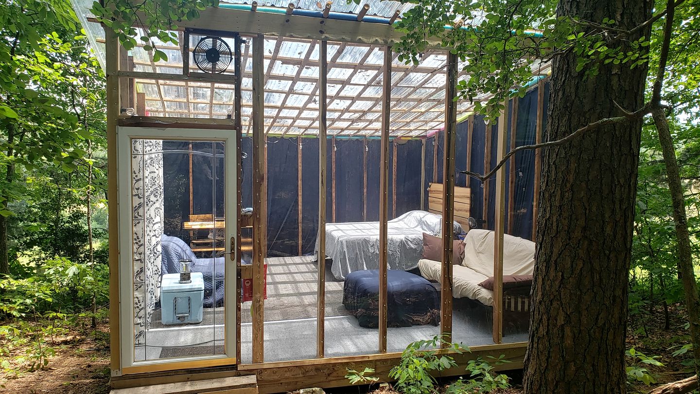 Secluded Forest Cabin with Clear Roof for Stargazing near Watts Bar Lake – Grandview, TN