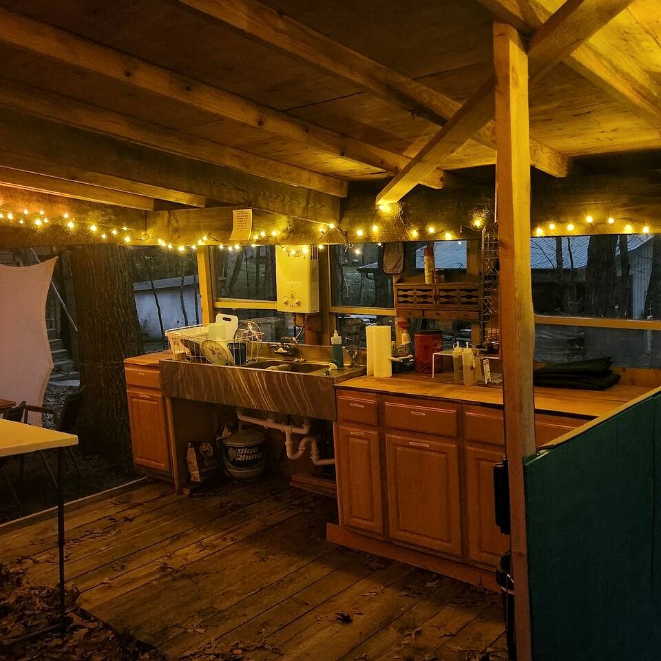 Secluded Forest Cabin with Clear Roof for Stargazing near Watts Bar Lake – Grandview, TN