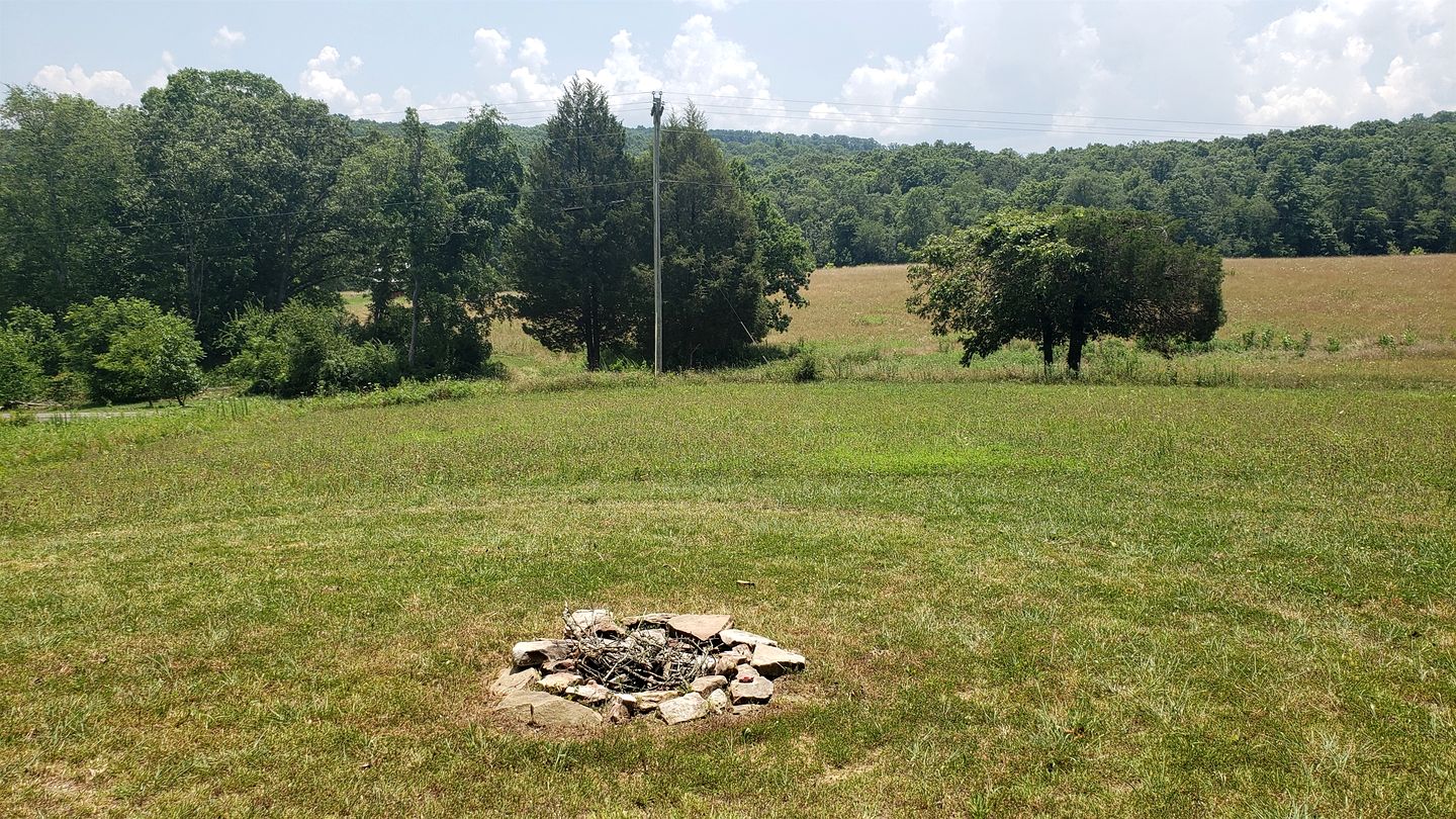 Secluded Forest Cabin with Clear Roof for Stargazing near Watts Bar Lake – Grandview, TN