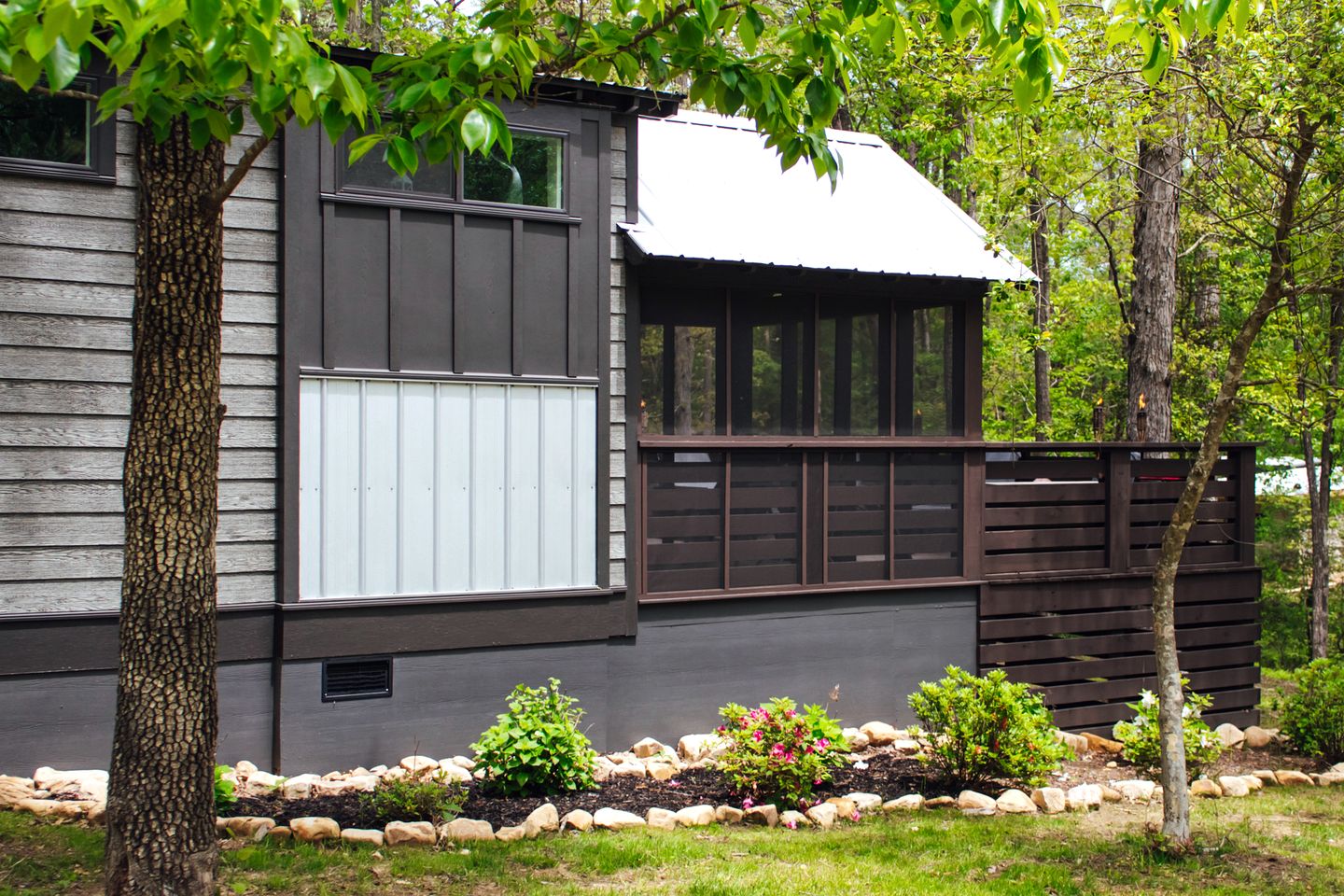Charming Cabin with Barbecue in Monteagle, Tennessee