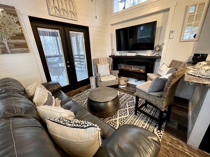 Cabins (United States of America, Monteagle, Tennessee)