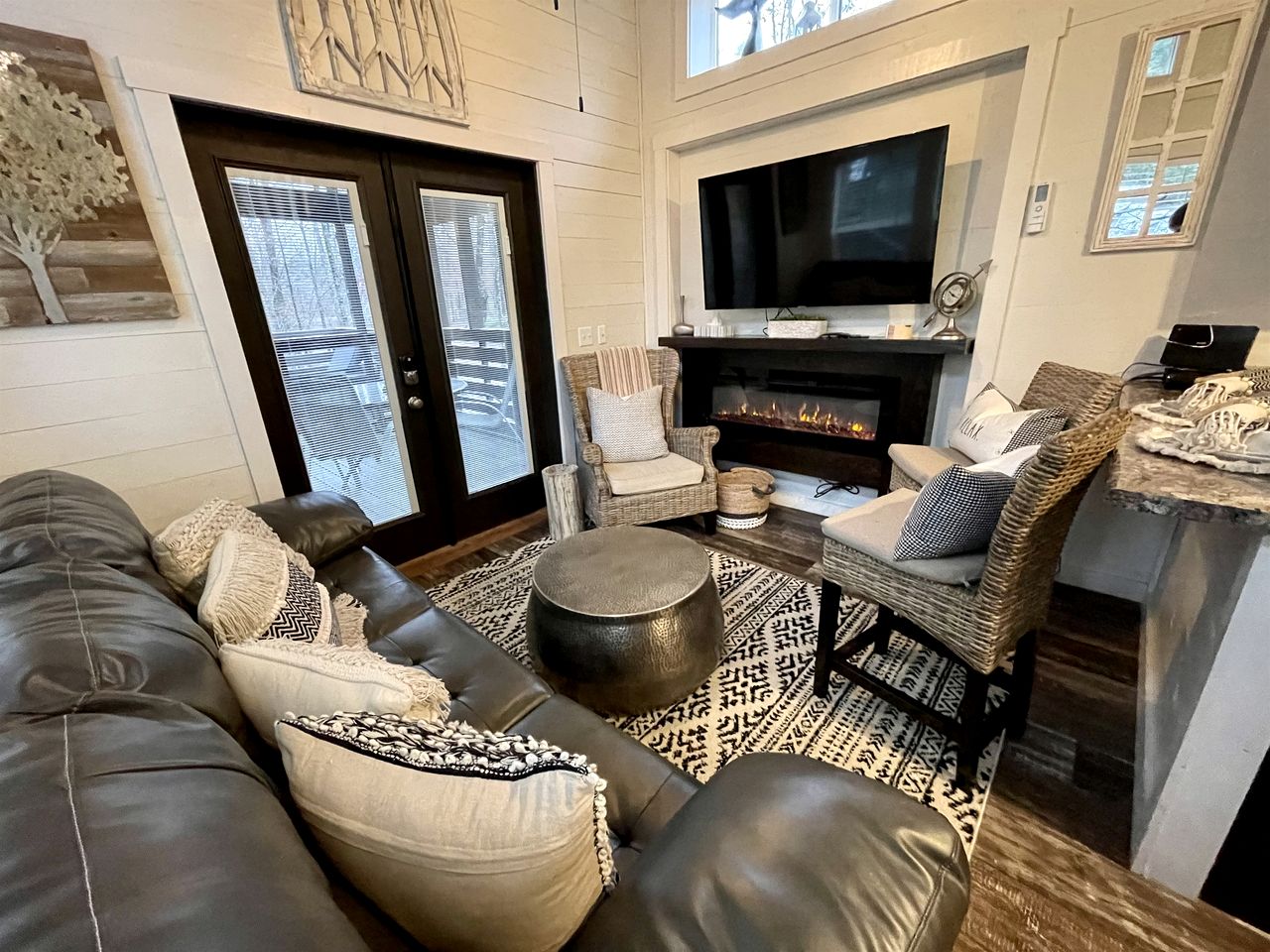 Charming Cabin with Barbecue in Monteagle, Tennessee