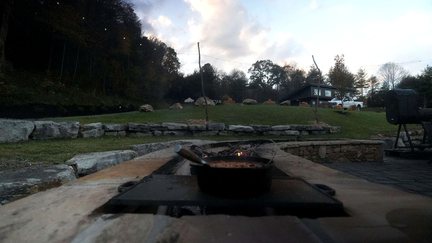 Stargazer’s Glamping Retreat with Hot Tub and Fireside Lounge Seating in Waynesville, North Carolina