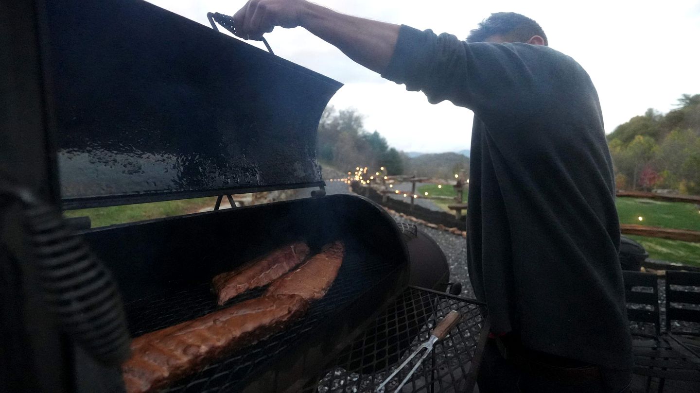 Stargazer’s Glamping Retreat with Hot Tub and Fireside Lounge Seating in Waynesville, North Carolina