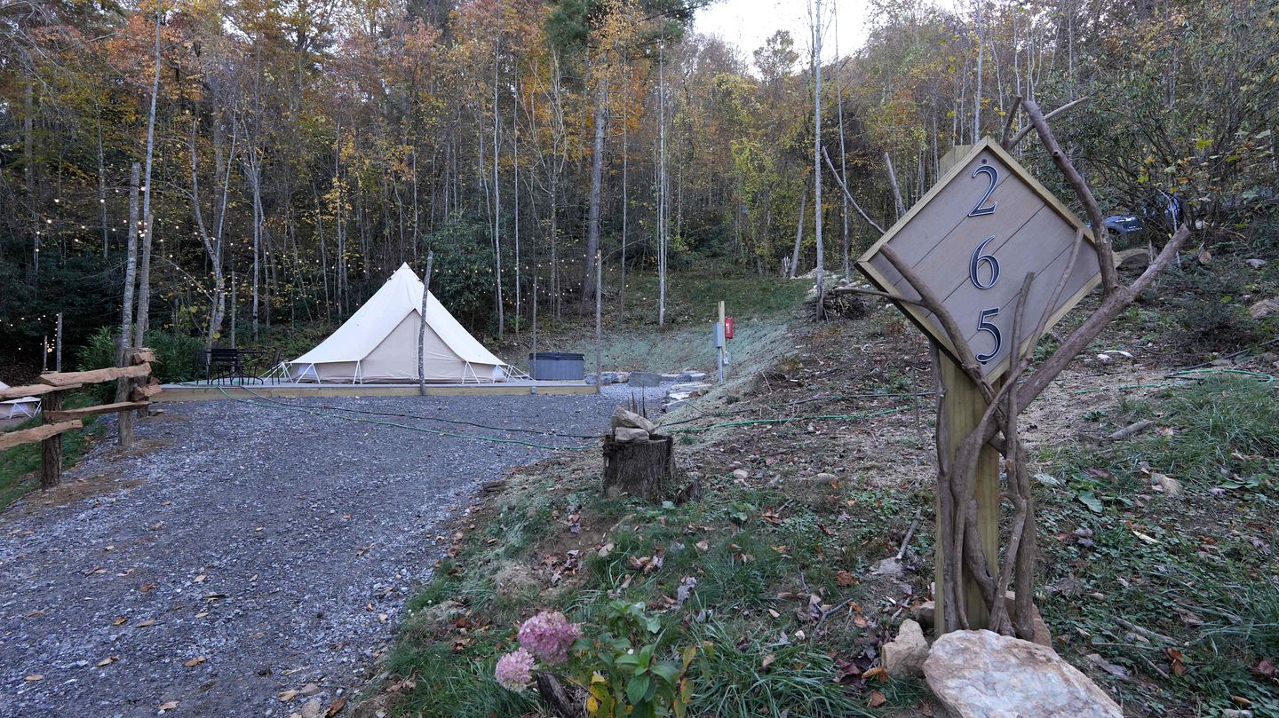 Stargazer’s Glamping Retreat with Hot Tub and Fireside Lounge Seating in Waynesville, North Carolina