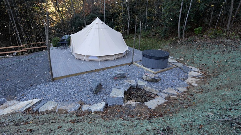 Bell Tents (United States of America, Waynesville, North Carolina)