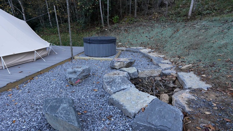 Bell Tents (United States of America, Waynesville, North Carolina)