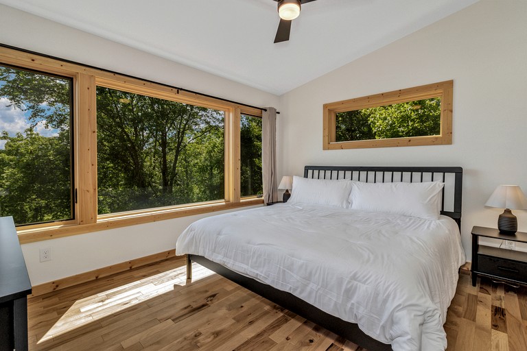 Vacation Rentals (United States of America, Marshall, North Carolina)