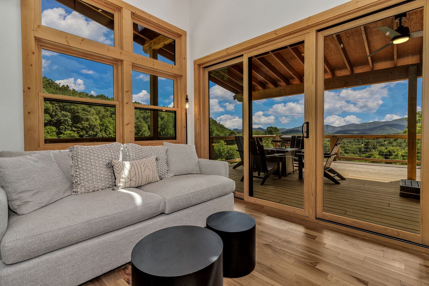 Romantic Mountain Retreat with Hot Tub and Panoramic Views Near Marshall, NC