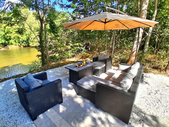 Safari Tents (United States of America, Culpeper, Virginia)