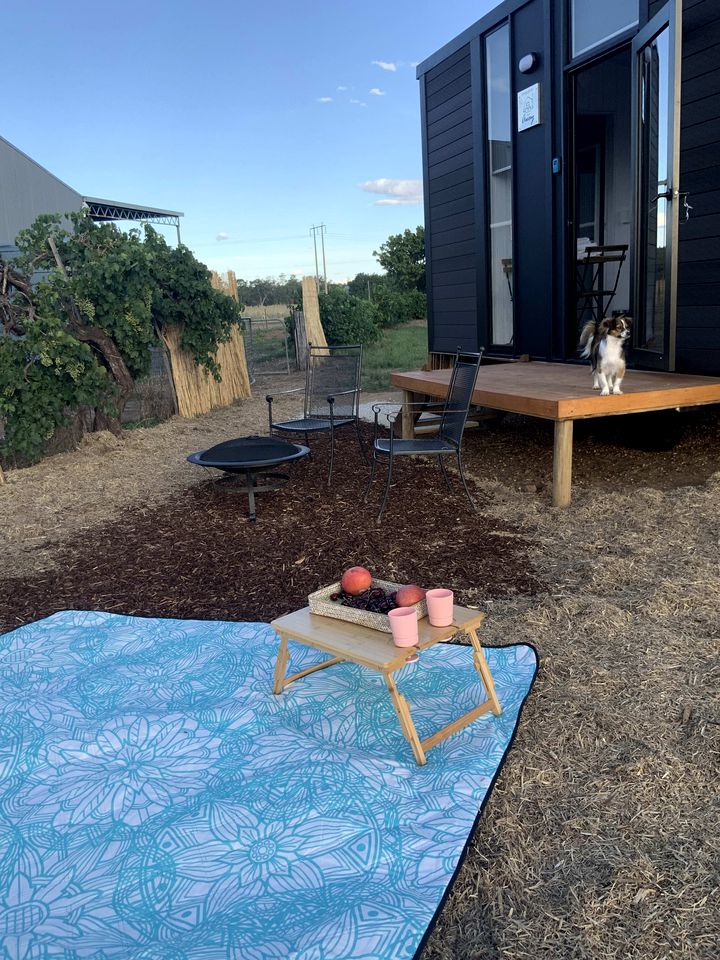 Fantastic Glamping Destination: Secluded Tiny House on a Farm in Forbes, New South Wales