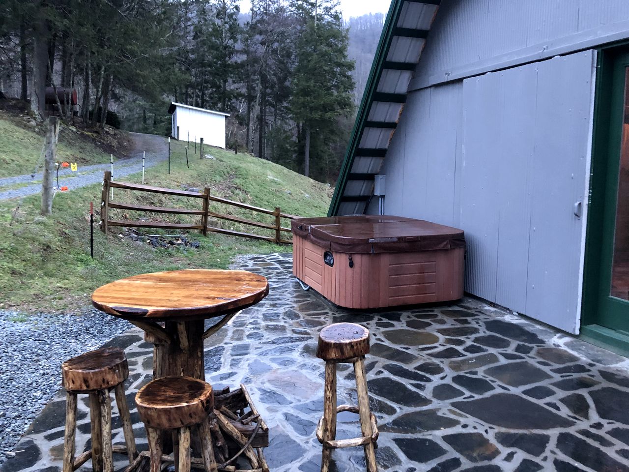 Impressive Barn Suite with Hot-tub and Petting Zoo in Sugar Grove, North Carolina