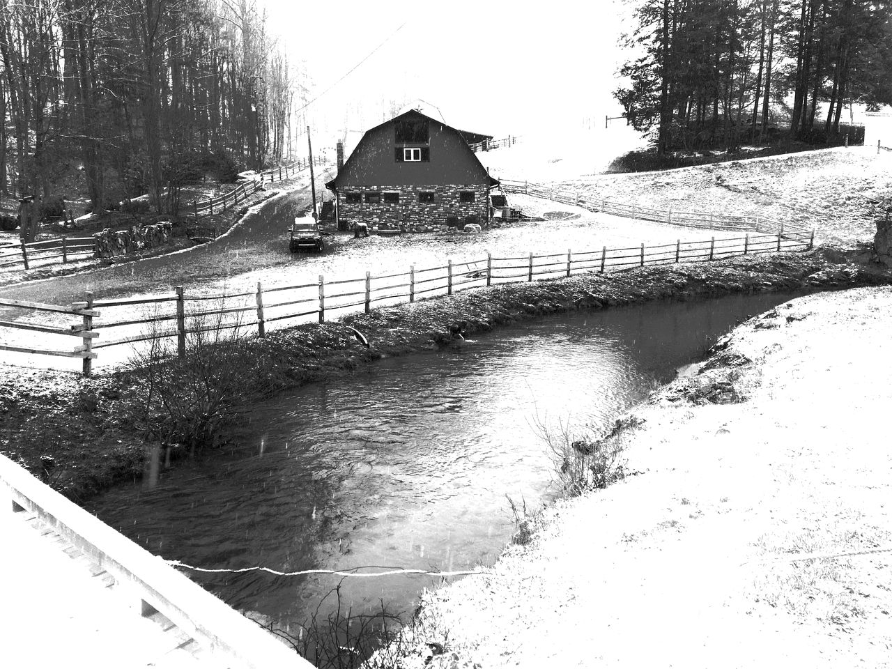 Impressive Barn Suite with Hot-tub and Petting Zoo in Sugar Grove, North Carolina