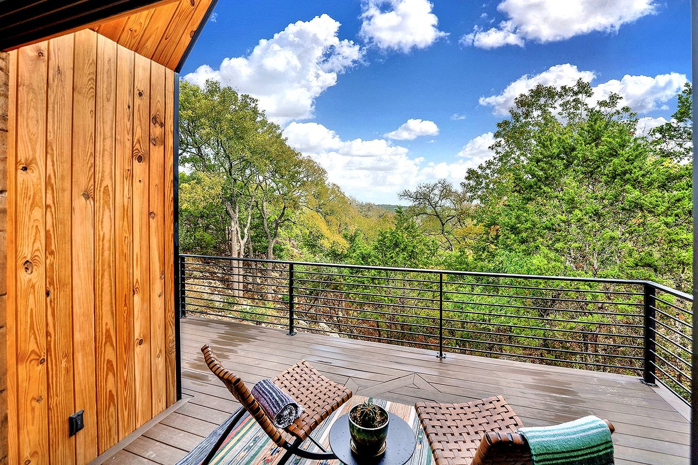 Beautiful Cabin with Incredible Design and Starrynight in Wimberley, Texas