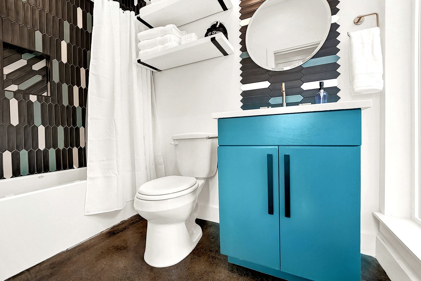 Beautiful Cabin with Incredible Design and Starrynight in Wimberley, Texas