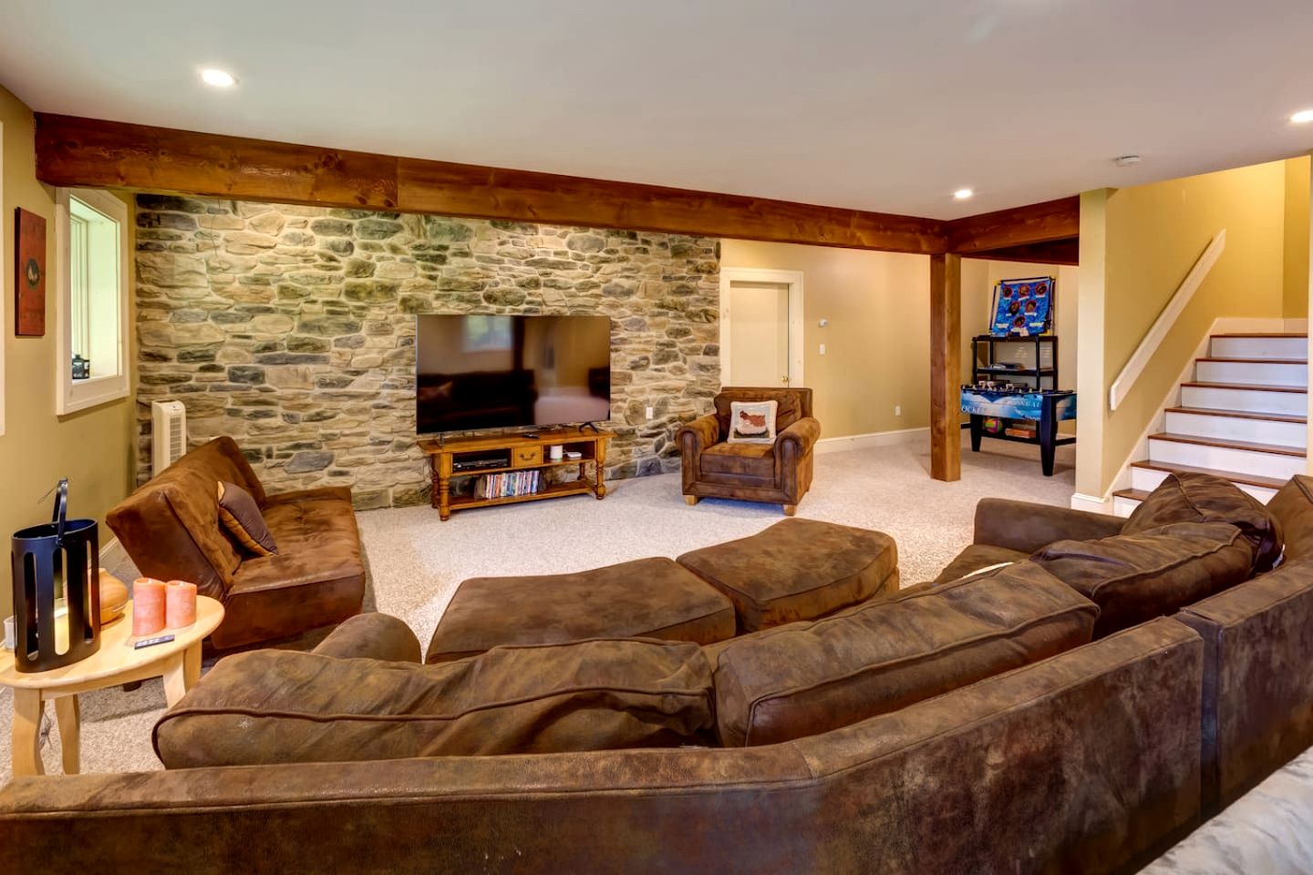 Serene Mountainside Retreat with Panoramic Views & Game Room in Bovina, New York