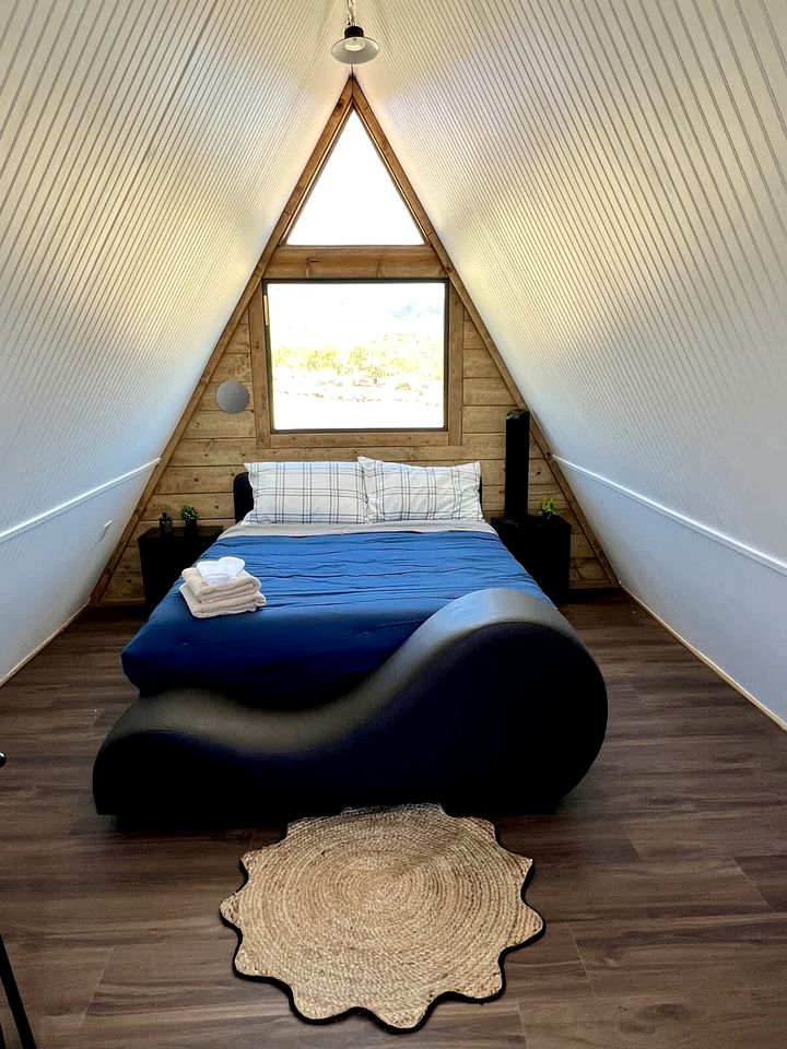 Secluded Romantic A-Frame Tiny Home with Stargazing Deck near Grand Canyon, Meadview, Arizona