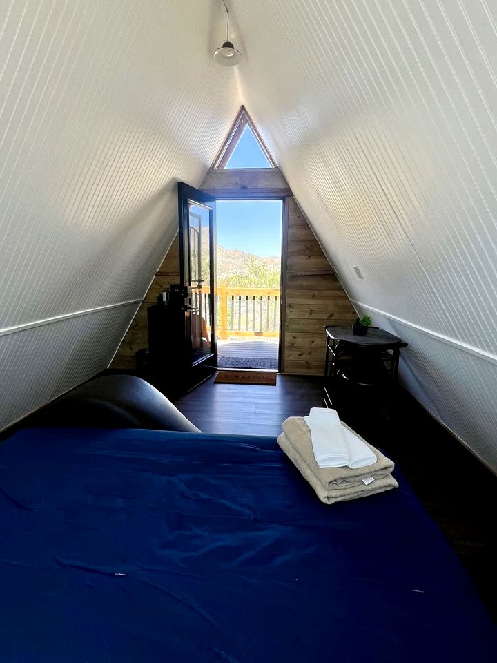 Secluded Romantic A-Frame Tiny Home with Stargazing Deck near Grand Canyon, Meadview, Arizona
