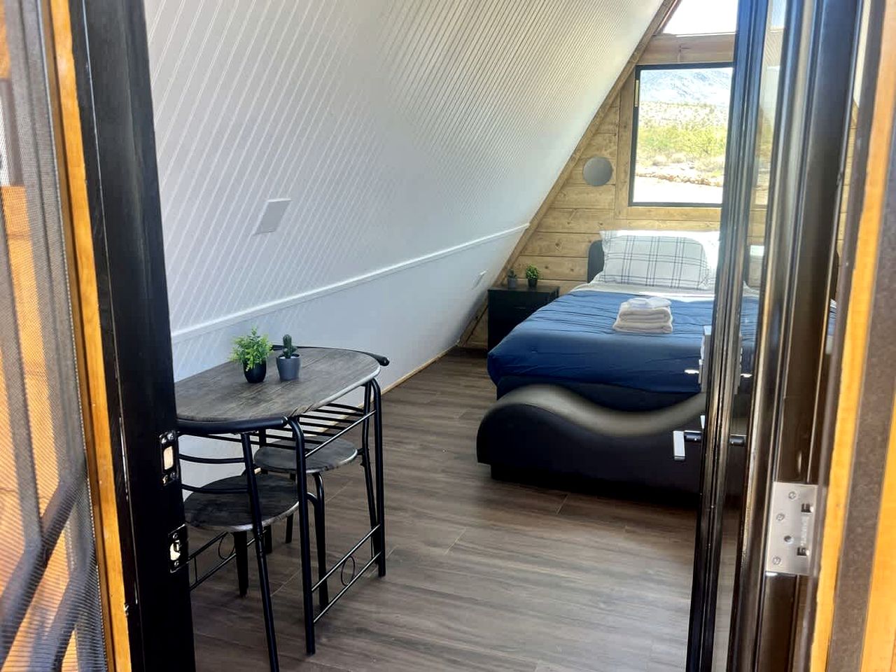 Secluded Romantic A-Frame Tiny Home with Stargazing Deck near Grand Canyon, Meadview, Arizona