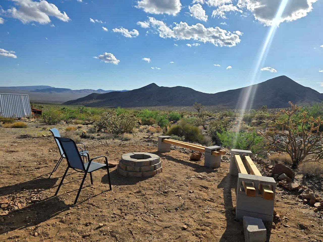 Secluded Off-Grid Tiny Home with Stargazing Views Near Grand Canyon, Valle, Arizona