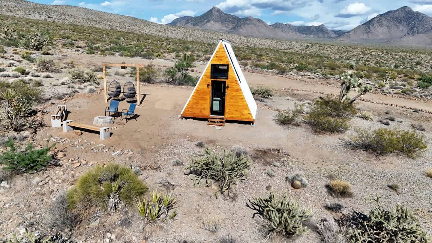 Secluded Off-Grid Tiny Home with Stargazing Views Near Grand Canyon, Valle, Arizona