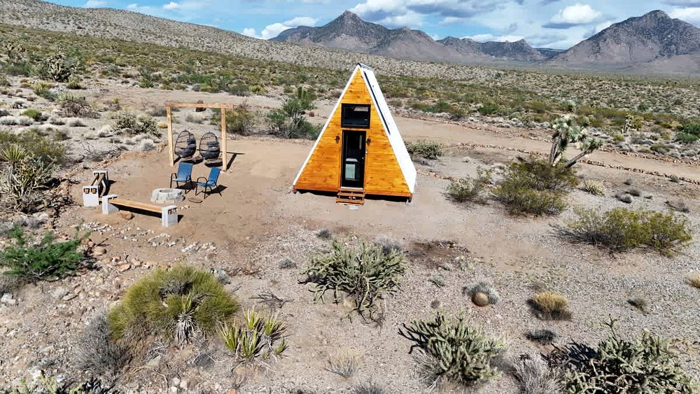 Secluded Off-Grid Tiny Home with Stargazing Views Near Grand Canyon, Valle, Arizona