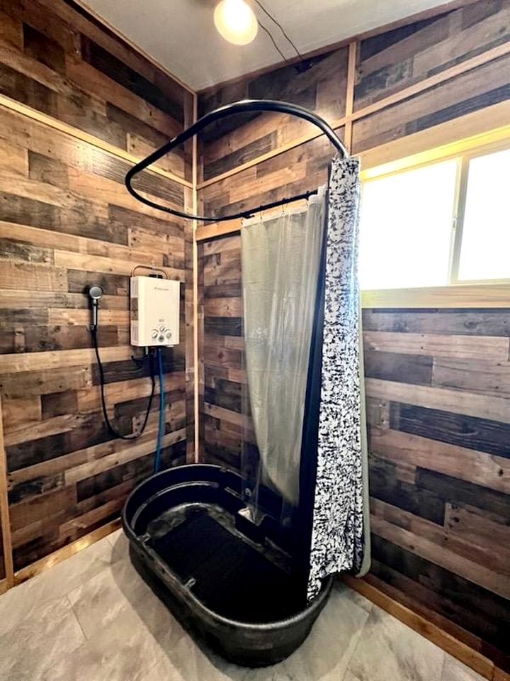 Secluded Off-Grid Tiny Home with Stargazing Views Near Grand Canyon, Valle, Arizona