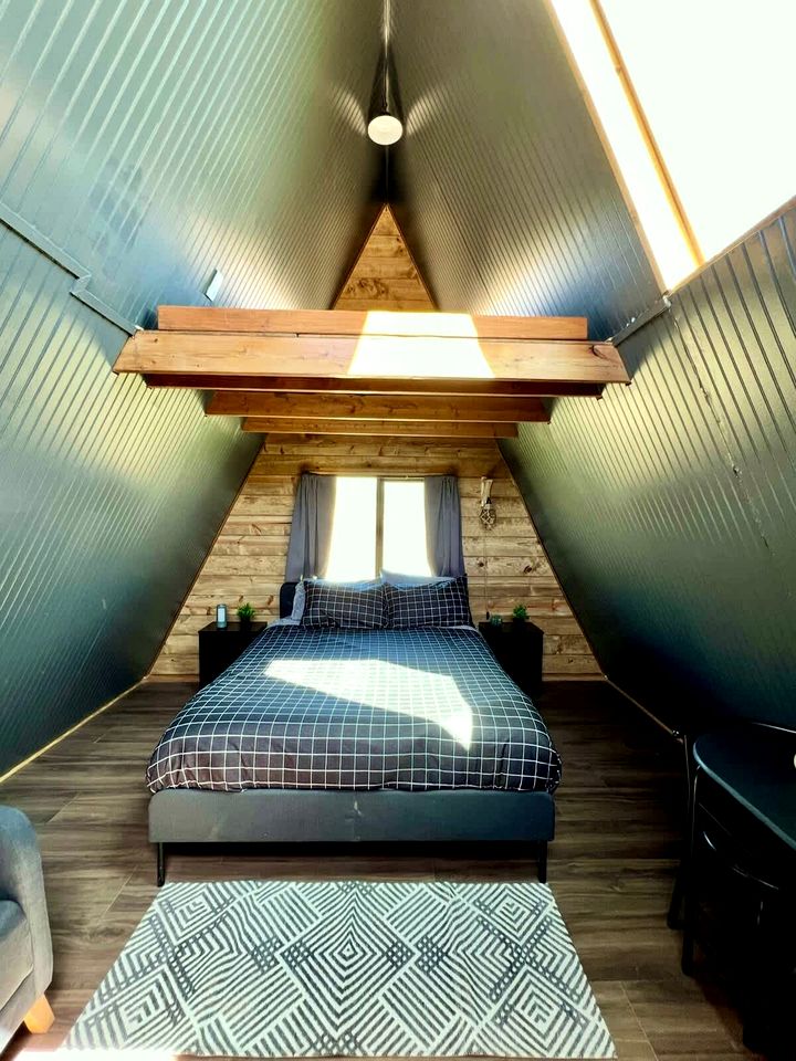 Secluded Off-Grid Tiny Home with Stargazing Views Near Grand Canyon, Valle, Arizona