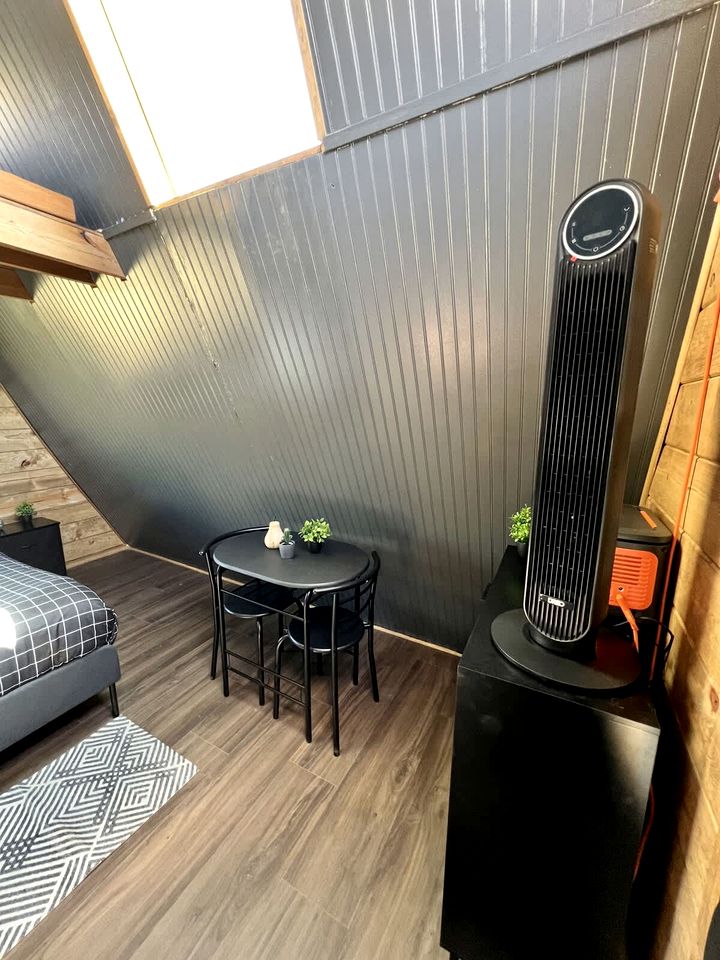 Secluded Off-Grid Tiny Home with Stargazing Views Near Grand Canyon, Valle, Arizona