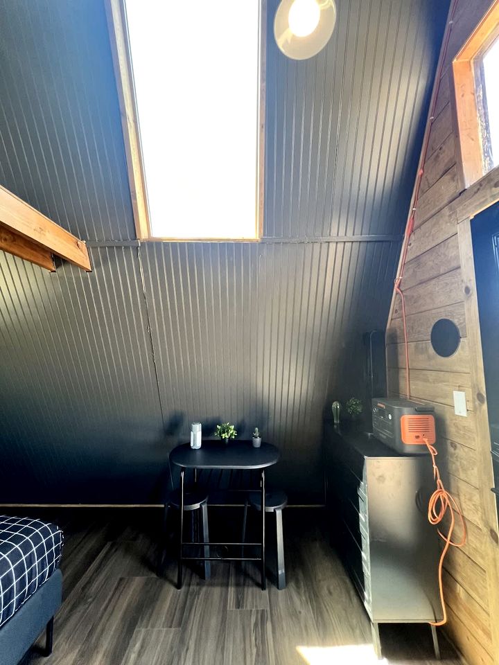 Secluded Off-Grid Tiny Home with Stargazing Views Near Grand Canyon, Valle, Arizona