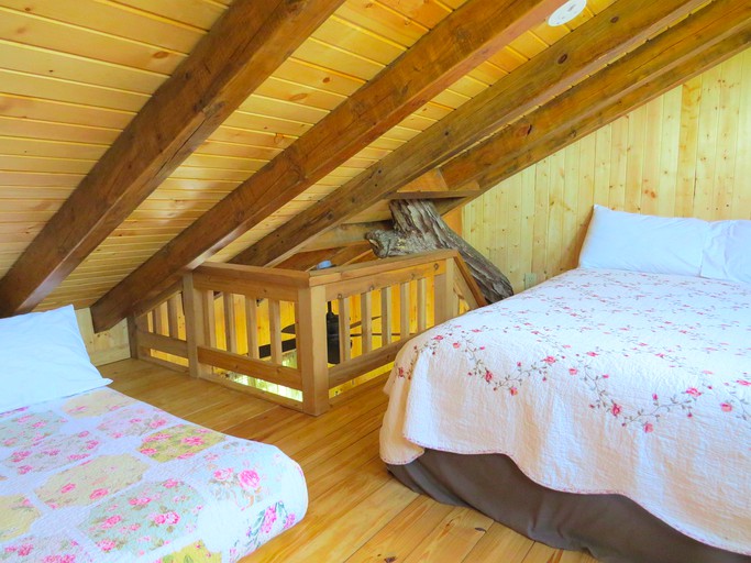 Tree House Shawnee National Forest, Illinois Glamping Hub