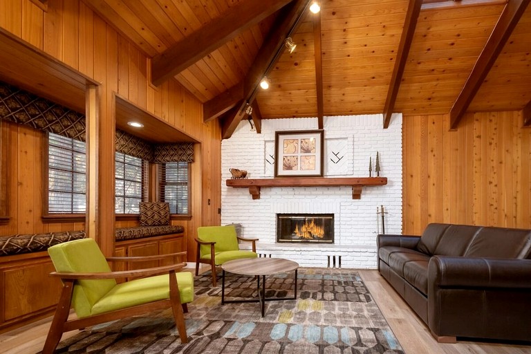 Cabins (United States of America, Big Bear Lake, California)