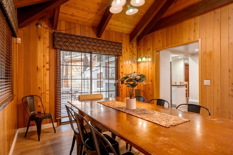 Cabins (United States of America, Big Bear Lake, California)