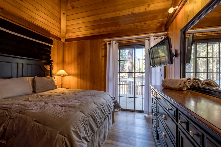 Cabins (United States of America, Big Bear Lake, California)
