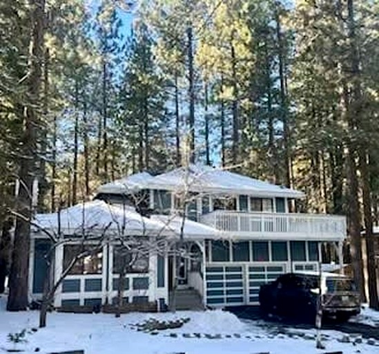 Cabins (United States of America, Big Bear Lake, California)