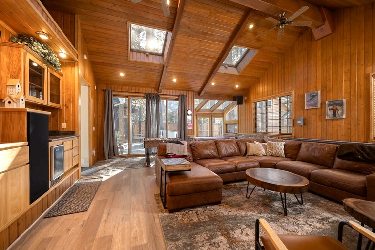 Cabins (United States of America, Big Bear Lake, California)