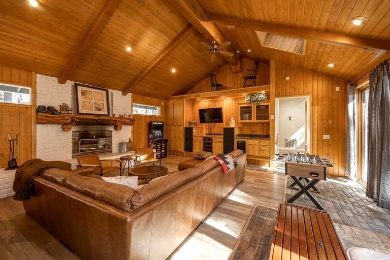 Cabins (United States of America, Big Bear Lake, California)